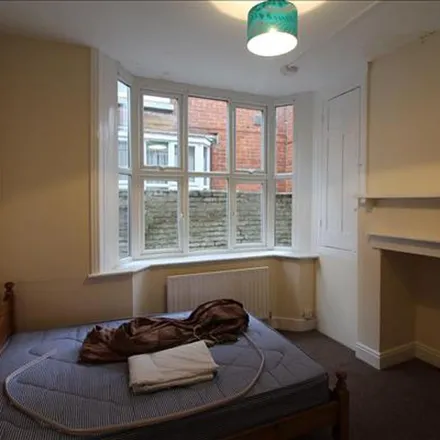 Rent this 5 bed apartment on 57 Morris Road in Bedford Place, Southampton