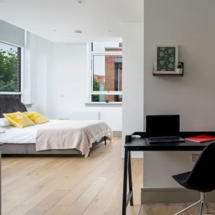 Image 3 - Vabel Lawrence, Red House, 67 Lawrence Road, London, N15 4GL, United Kingdom - Apartment for rent