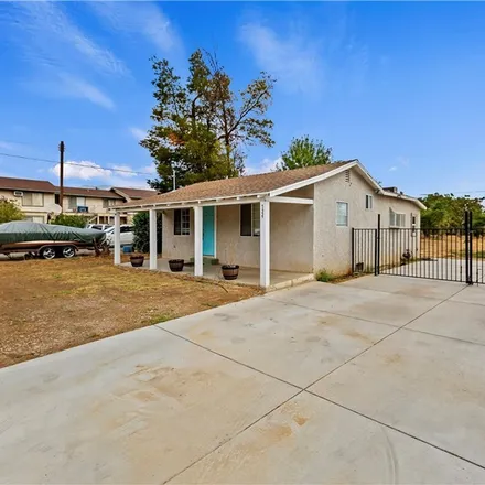 Image 1 - 724 Michigan Avenue, Beaumont, CA 92223, USA - House for sale