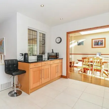Image 5 - Bell Lane, Abbots Langley, WD5 0QT, United Kingdom - House for sale