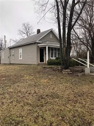 Buy this 3 bed house on 198 Stewart Avenue in Kansas City, KS 66101
