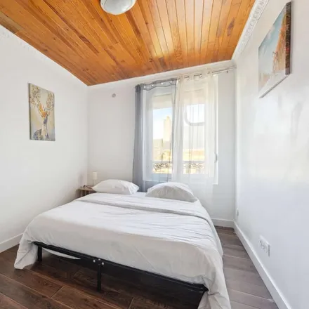 Rent this 1 bed apartment on 08000 Charleville-Mézières