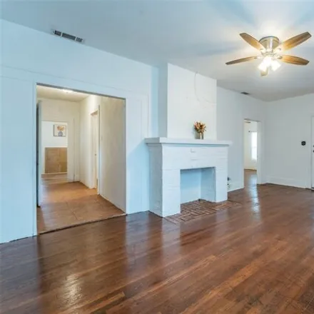 Image 6 - 2317 Anderson Street, Dallas, TX 75215, USA - House for sale