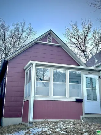 Buy this 1 bed house on 1272 West 2nd Street in Sioux City, IA 51103