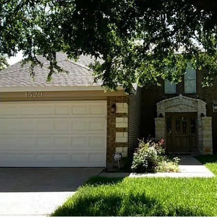 Rent this 3 bed house on 1529 Stratford Drive in Mansfield, TX 76063