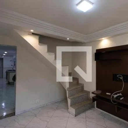 Rent this 2 bed house on Avenida das Cerejeiras 273 in Jardim Japão, São Paulo - SP