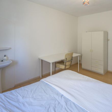 Rent this 5 bed room on Maria Snelplantsoen 1 in 1106 WN Amsterdam, Netherlands