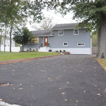 Buy this 4 bed house on 9 Water Street in North Stelton, Piscataway Township