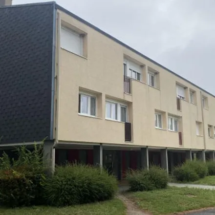 Rent this 4 bed apartment on 81 Gratte Paille in 37460 Loché-sur-Indrois, France