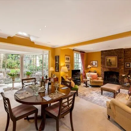Image 2 - 2 Frognal Rise, London, NW3 6RD, United Kingdom - Duplex for sale