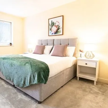 Rent this 4 bed apartment on Grove Corner in Milton Keynes, MK14 5FQ