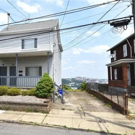 Buy this studio house on 2653 Cobden Street in Pittsburgh, PA 15203