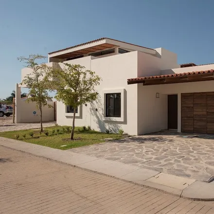 Rent this 2 bed house on Paseo del Lago in 45915 San Antonio Tlayacapan, JAL