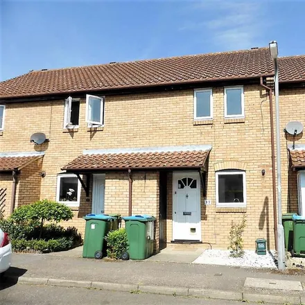 Rent this 2 bed townhouse on Eames Close in Aylesbury, HP20 2BN