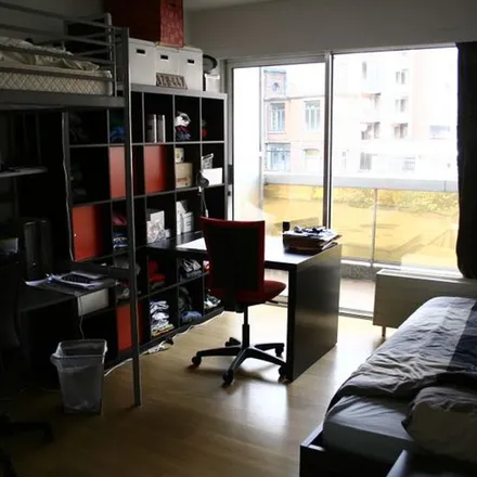 Rent this 3 bed apartment on Boulevard Émile Devreux 3 in 6000 Charleroi, Belgium