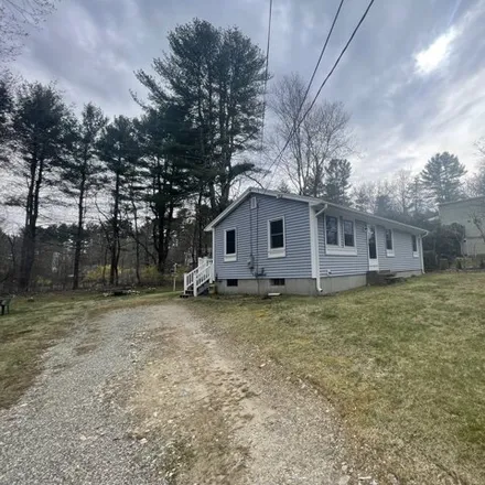Buy this 3 bed house on 7 Arrow Head Drive in Thompson, Northeastern Connecticut Planning Region