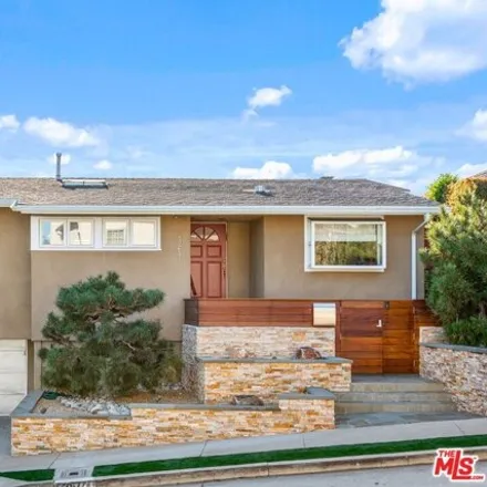Buy this 4 bed house on 365 Dalkeith Avenue in Los Angeles, CA 90049