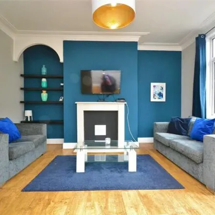 Image 4 - Roseneath Terrace, Leeds, LS12 4DX, United Kingdom - House for rent