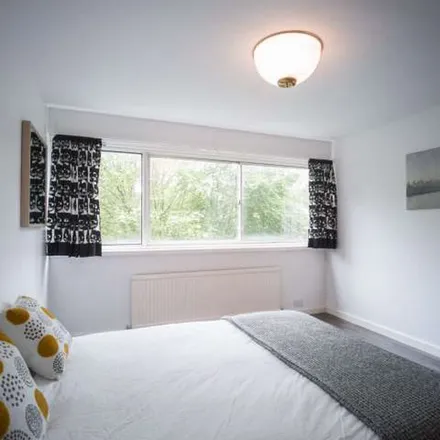 Image 6 - Young Court, 175 Willesden Lane, Brondesbury Park, London, NW6 7PR, United Kingdom - Apartment for rent