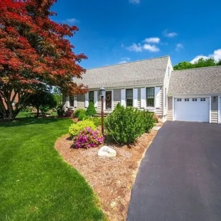 Buy this 5 bed house on 251 Clintonville Lane in North Haven, CT 06473
