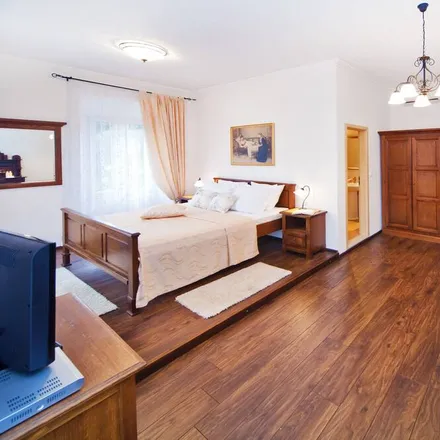 Rent this 5 bed house on Čibača in Dubrovnik-Neretva County, Croatia