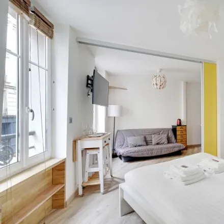 Image 2 - 26 Rue de la Fontaine au Roi, 75011 Paris, France - Apartment for rent