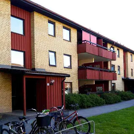 Rent this 4 bed apartment on Skolgatan 9A in 582 38 Linköping, Sweden