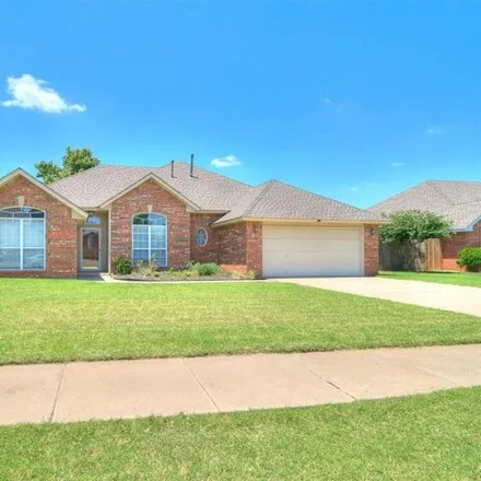 Rent this 3 bed house on 4114 Castlerock Road in Norman, OK 73072