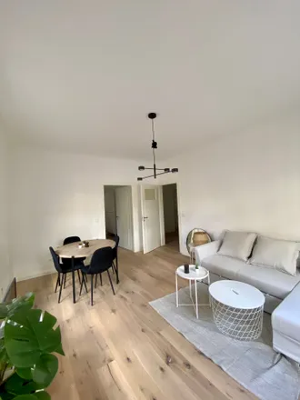 Rent this 2 bed apartment on Hahnstraße 43 in 70199 Stuttgart, Germany