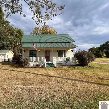 Buy this 4 bed house on 122 State Street in Hazel Green, Hazel Green