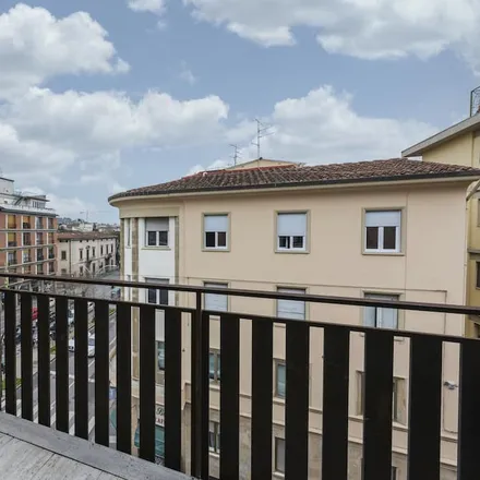 Rent this studio apartment on Viale Fratelli Rosselli 61