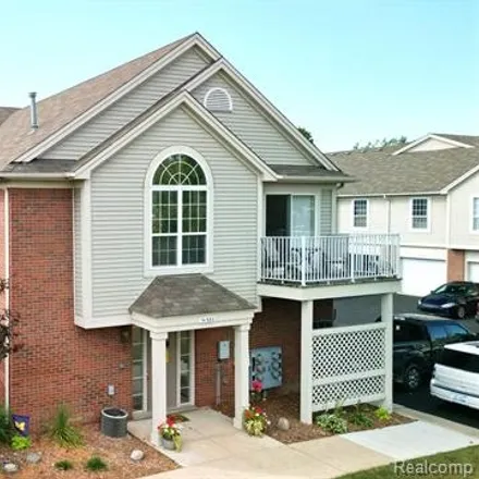 Image 1 - 51580 Stern Lane, Chesterfield Township, MI 48051, USA - Condo for sale