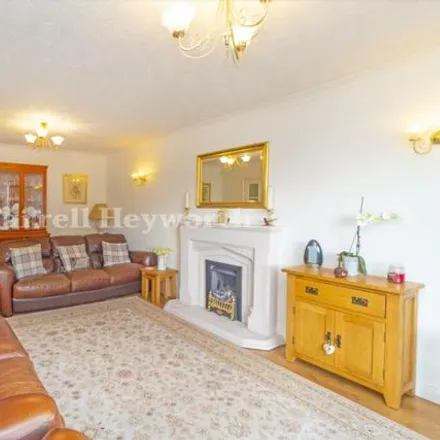 Image 4 - Parkers Fold, Catterall, PR3 0JW, United Kingdom - House for sale