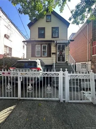 Image 2 - 4158 Edson Avenue, New York, NY 10466, USA - House for sale