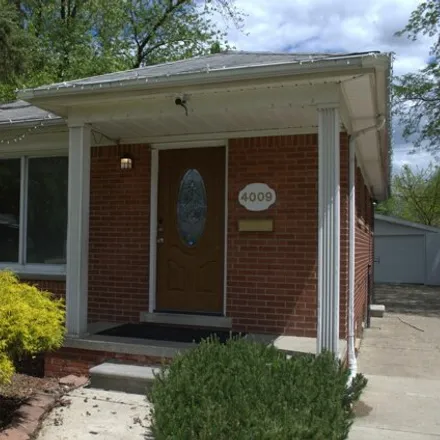 Rent this 3 bed house on 21110 Colgate Street in Dearborn Heights, MI 48125
