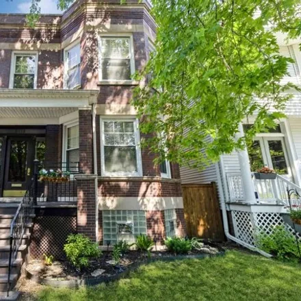 Image 2 - 3619 N Hoyne Ave, Chicago, Illinois, 60618 - House for sale