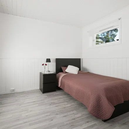 Rent this 1 bed apartment on Lyngveien 19 in 1470 Lørenskog, Norway