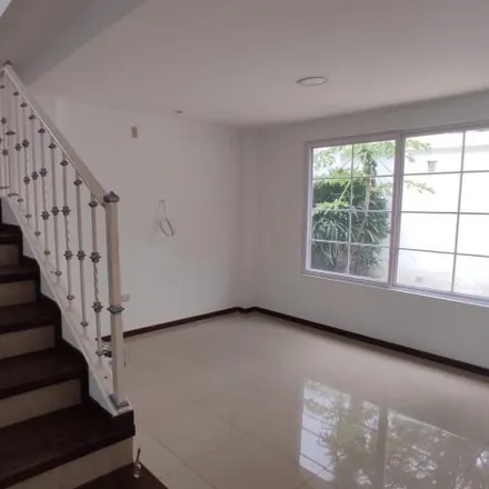 Rent this 5 bed house on unnamed road in 090901, Guayaquil