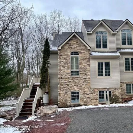 Buy this 5 bed house on 42 Mountainwoods Dr in Lake Harmony, Pennsylvania