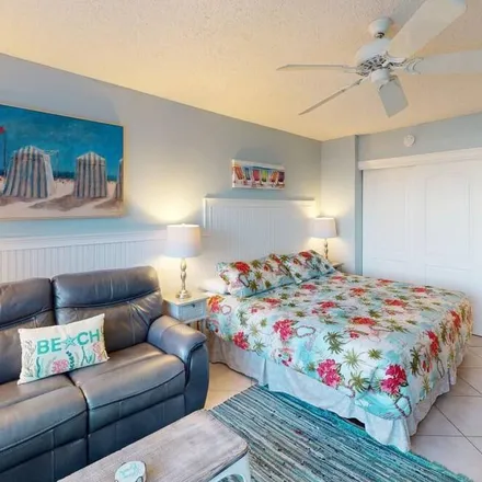 Image 1 - Madeira Beach, FL, 33708 - Condo for rent