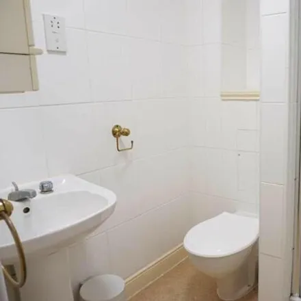 Image 1 - Pied Bull Court, Camden, London, Wc1a - Apartment for rent