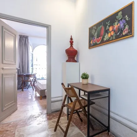 Image 1 - Borgo Vittorio, 00193 Rome RM, Italy - Apartment for rent
