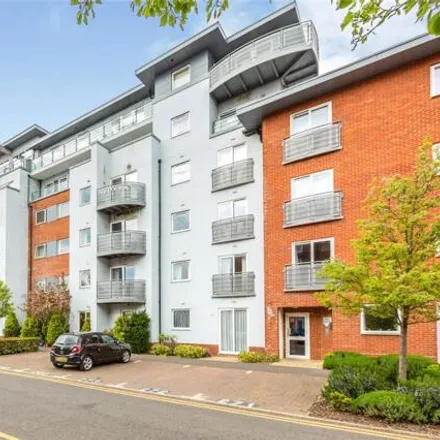 Buy this 1 bed apartment on Aylesbury in Coxhill Way, HP21 8FQ