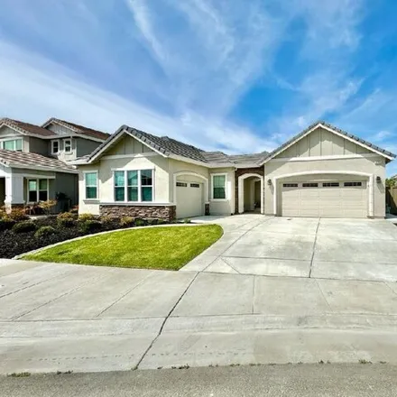 Buy this 4 bed house on 20 in 9104 Plympton Loop, Roseville