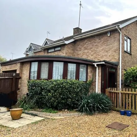 Buy this 3 bed house on The Grove in Ringstead, NN14 4DB