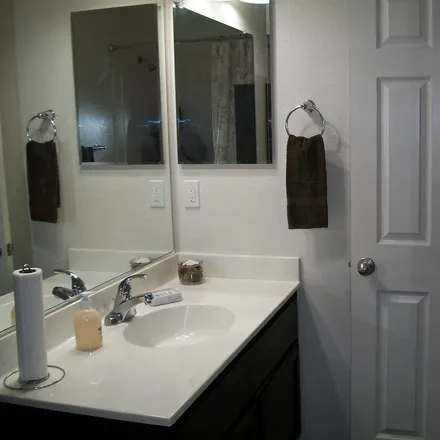 Image 3 - 1849 Creekside Drive, Merced, CA 95348, USA - Room for rent