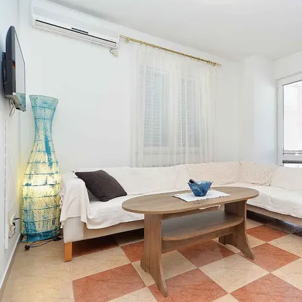 Image 4 - 52210, Croatia - Apartment for rent