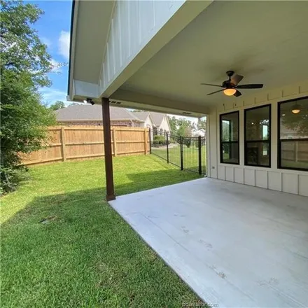 Image 3 - 2077 Cassandra Court, Bryan, TX 77807, USA - House for sale