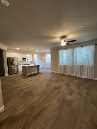 Image 3 - Copper River Country Club, North Alicante Drive, Fresno County, CA 93730, USA - House for rent