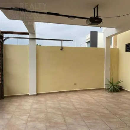 Rent this 3 bed house on Barua in PRIVADAS DE LINDORA, 66612 General Escobedo